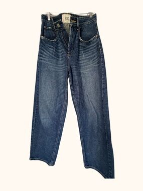 BDG Tapered Baggy Jeans in Indigo Wash
